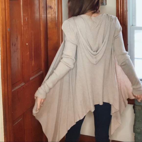 Hooded Knit Cardigan - Picture 2 of 9